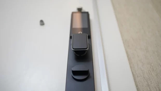 ak2 akıllı çelik kapı kilidi kapı arkası montajı alttan çekim